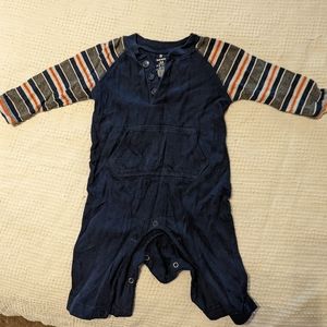 Old Navy bodysuit 3-6 month